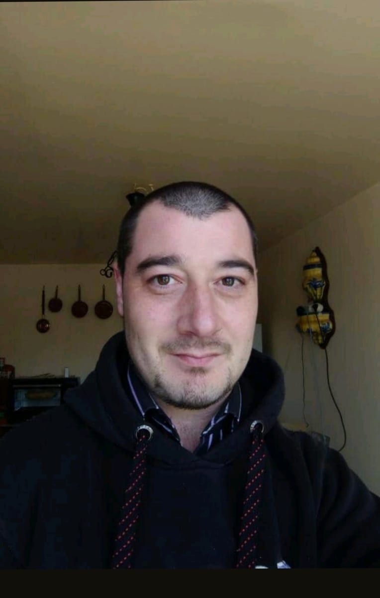 Profil de Melvine, 37 ans, Rencontre gay à Ponthaux (Fribourg)