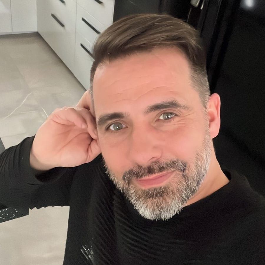 Profil de Vassili, 22 ans, Rencontre gay à Echarlens (Fribourg)