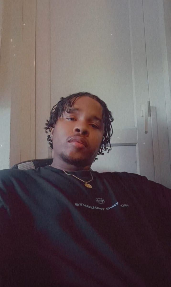 Profil de Abdel-djalil, 26 ans, Rencontre gay à Vallon (Fribourg)