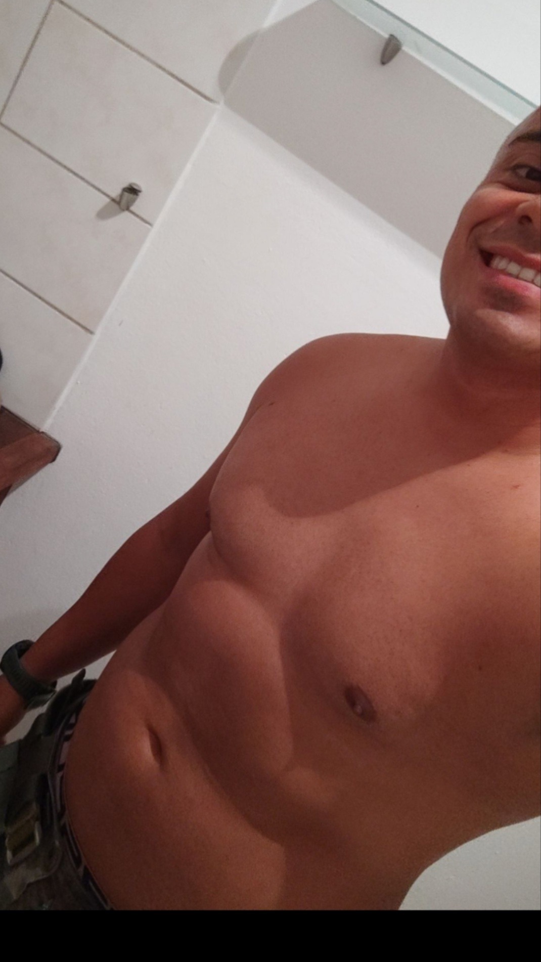 Profil de Touati, 28 ans, Rencontre gay à Middes (Fribourg)