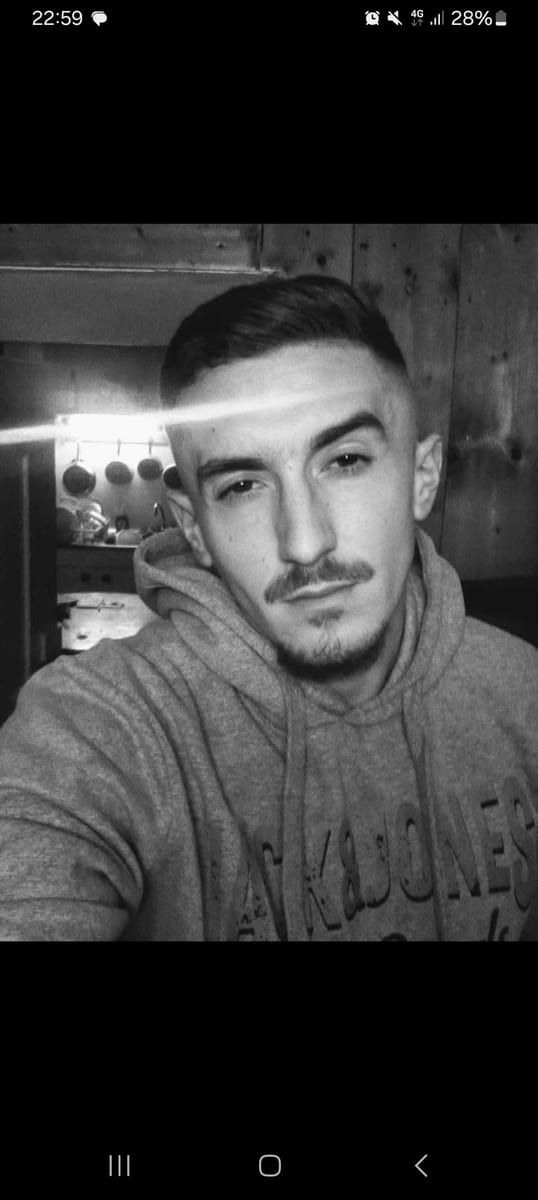 Profil de Styvens, 30 ans, Rencontre gay à Cerniat FR (Fribourg)