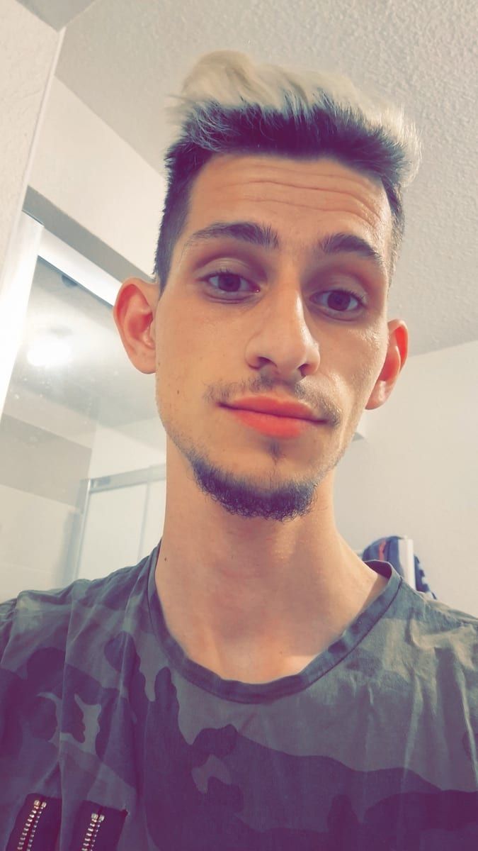 Profil de Chrisley, 27 ans, Rencontre gay à Léchelles (Fribourg)
