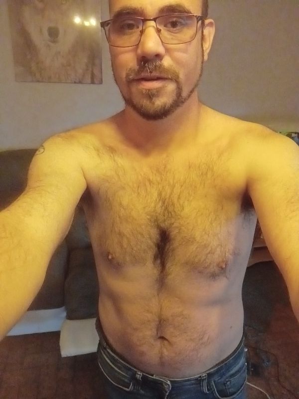 Profil de Wahel, 39 ans, Rencontre gay à Flamatt (Fribourg)