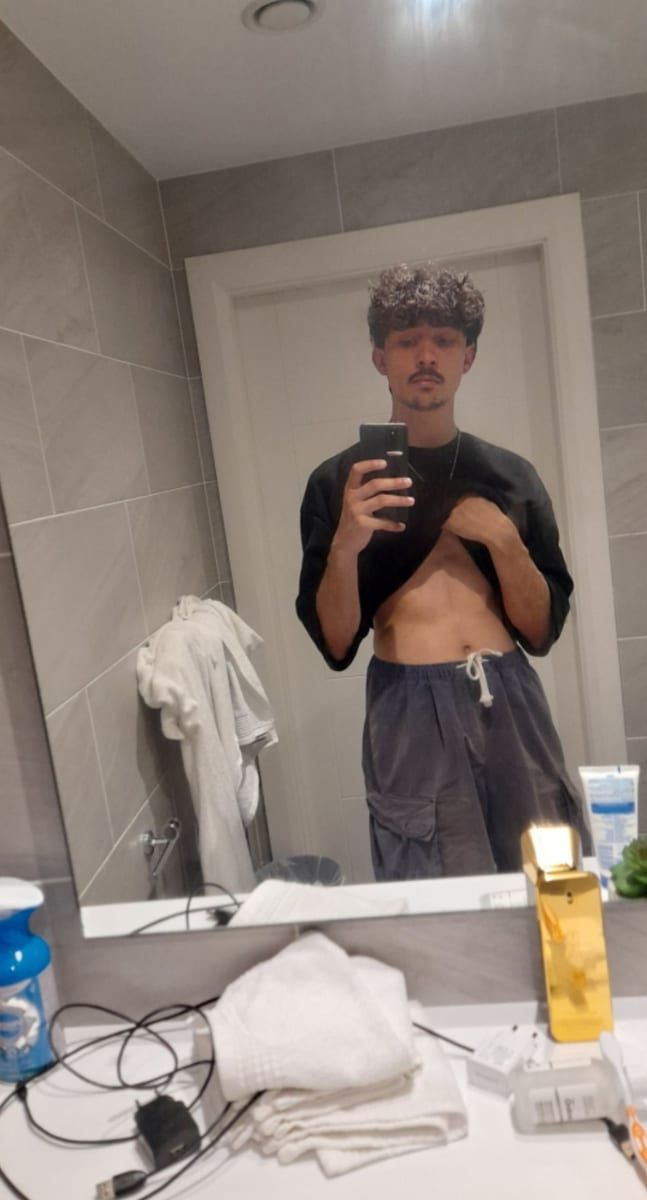 Profil de Meng, 40 ans, Rencontre gay latino à Zumholz (Fribourg)