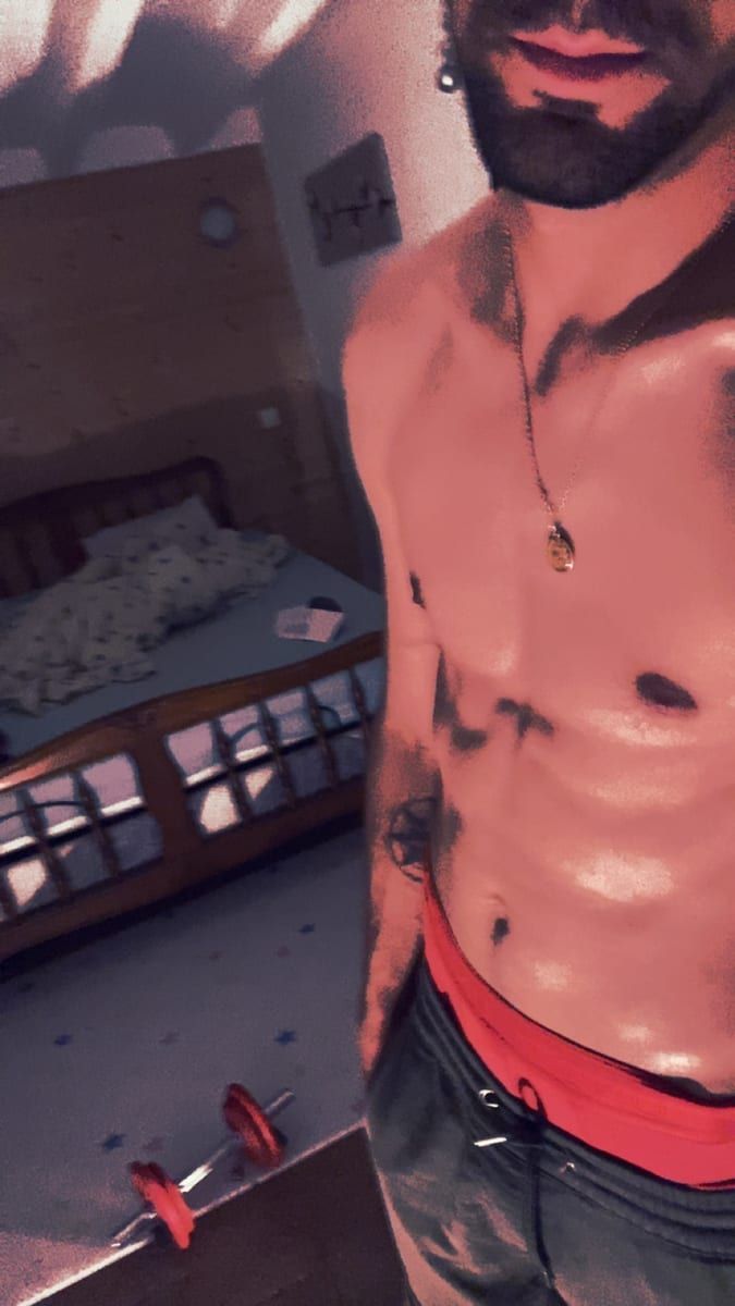 Profil de Baki, 24 ans, Rencontre gay à Cheiry (Fribourg)
