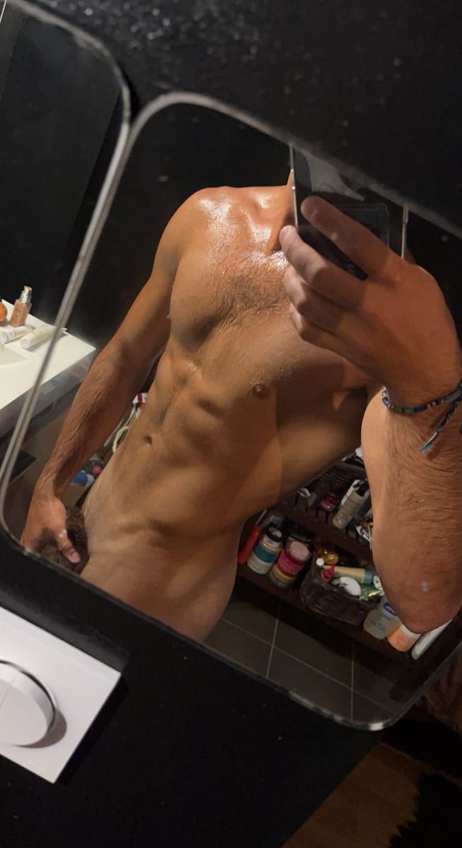 Profil de Alejandro, 26 ans, Rencontre gay à Corbières (Fribourg)
