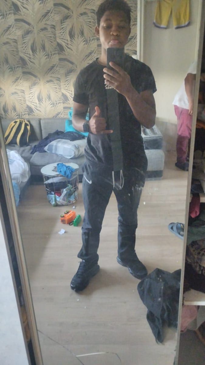 Profil de Petro, 27 ans, Rencontre gay à Grattavache (Fribourg)
