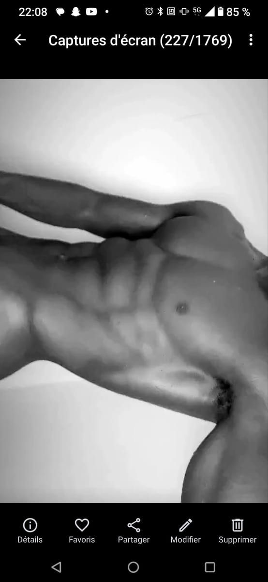 Profil de Chahid, 22 ans, Rencontre gay à Meyriez (Fribourg)