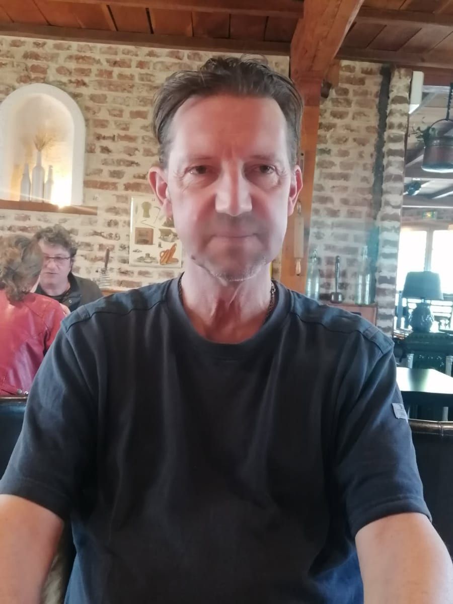 Profil de Linus, 32 ans, Rencontre gay à Courlevon (Fribourg)
