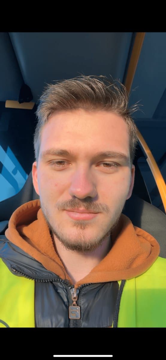 Profil de Ousseni, 35 ans, Rencontre gay à Delley (Fribourg)