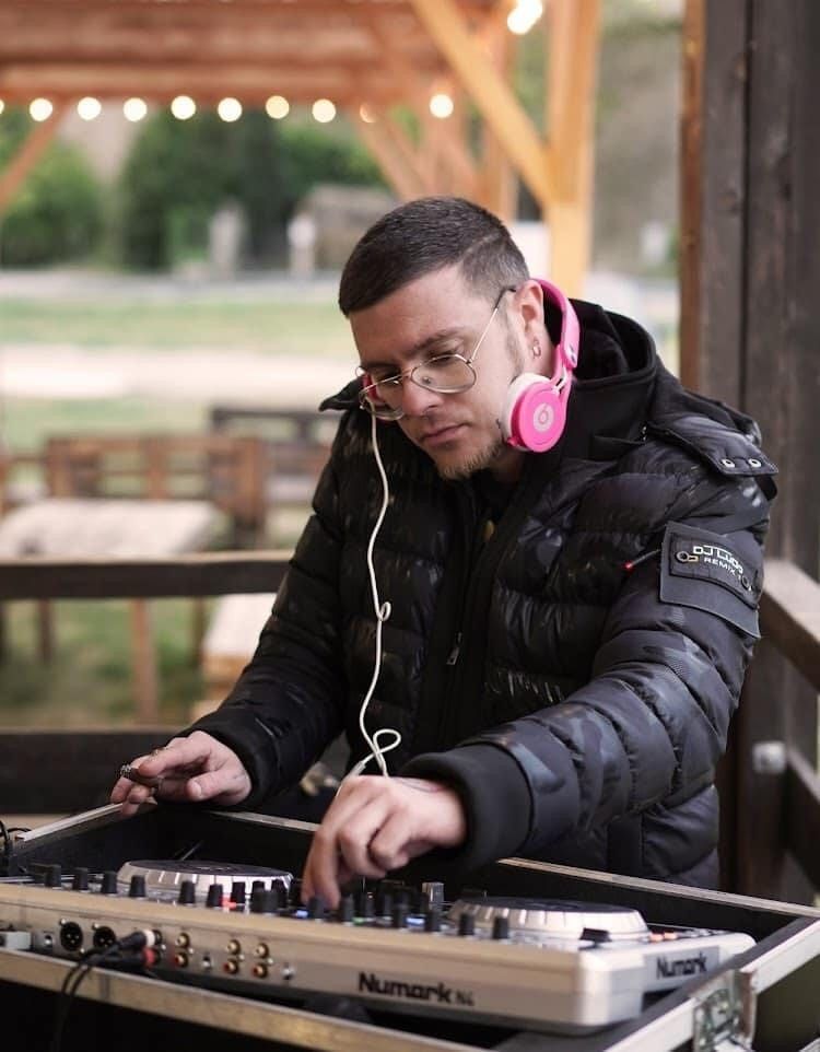 Profil de Kamardine, 24 ans, Rencontre gay à Fribourg (Fribourg)