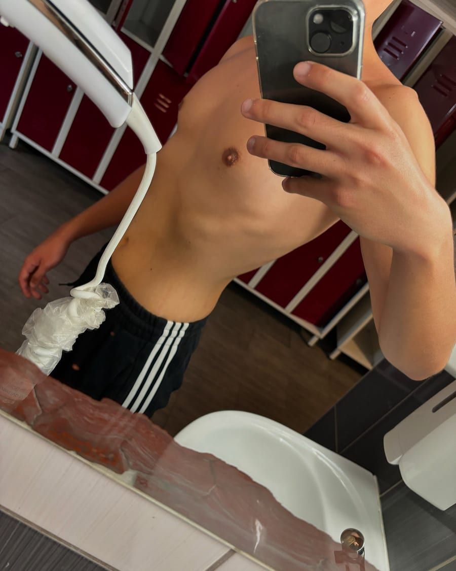 Profil de Charef, 40 ans, Rencontre gay à Middes (Fribourg)