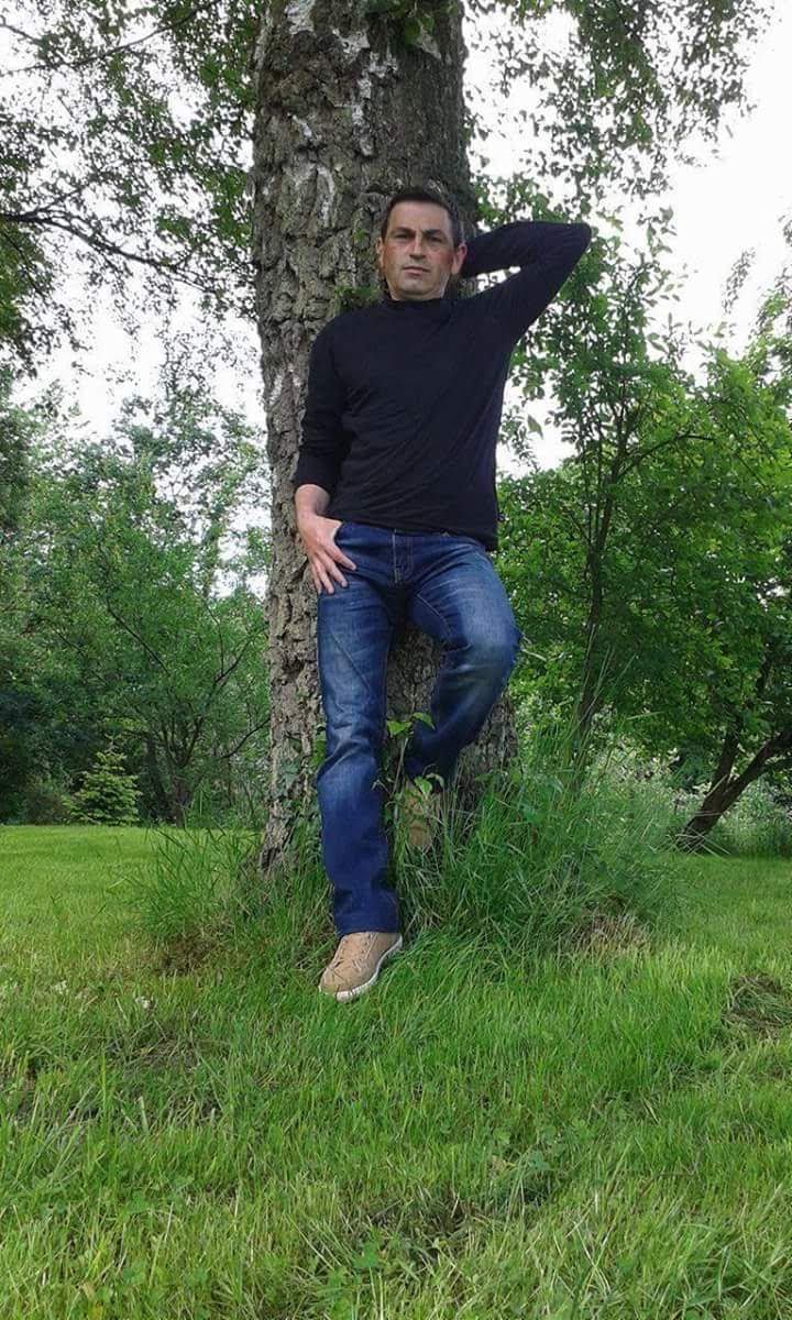 Profil de Dgino, 41 ans, Rencontre gay à Vaulruz (Fribourg)